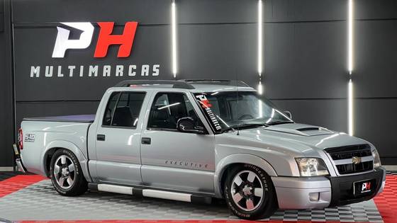 CHEVROLET S10 2.4 MPFI EXECUTIVE 4X2 CD 8V FLEX 4P MANUAL CHEVROLET S10 2.4 MPFI EXECUTIVE 4X2 CD 8V FLEX 4P MANUAL